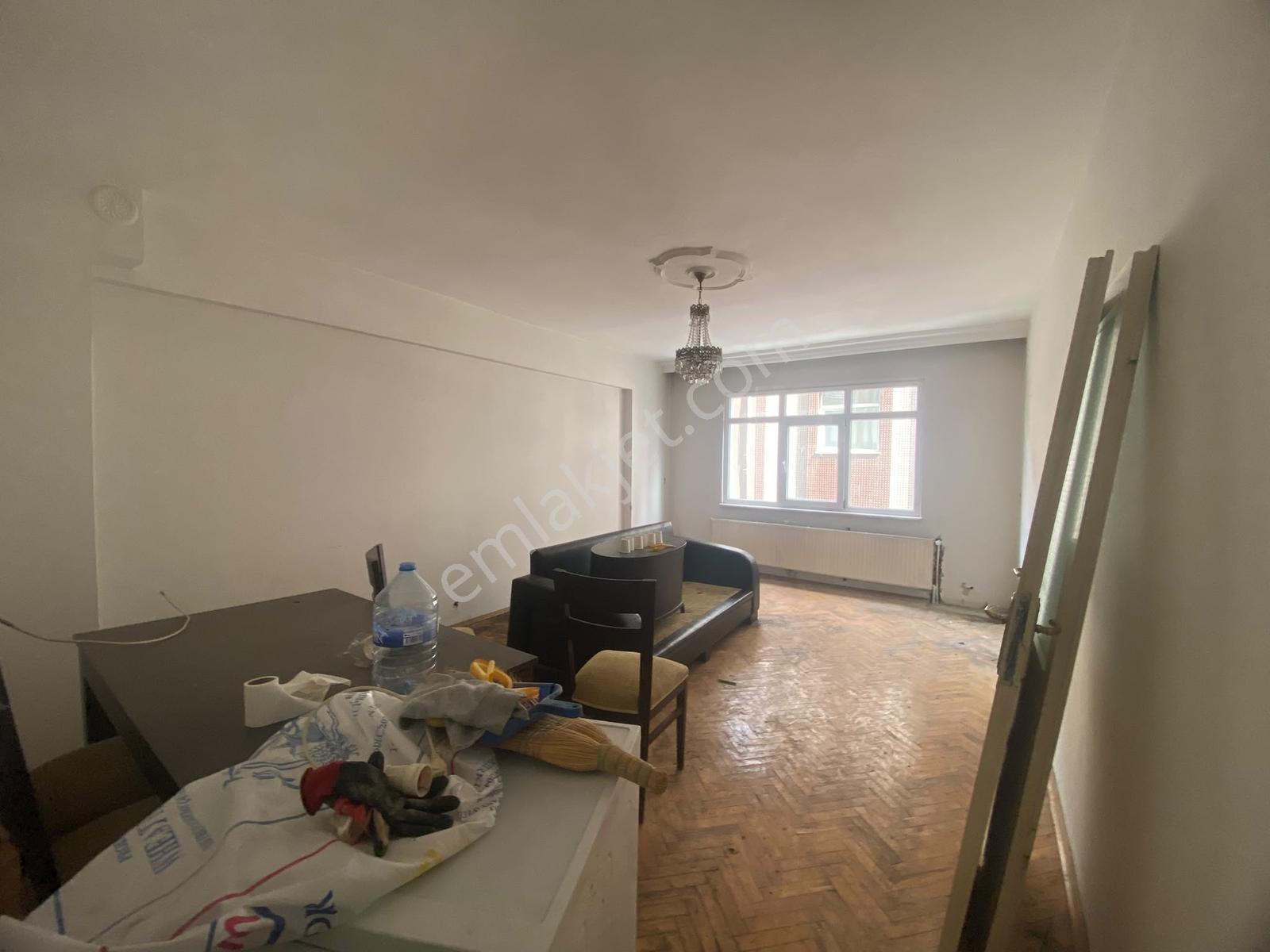 Hisar'dan Merkezi Konum'da Asansörlü 1.kat 3+1 Masraflı Daire — fotoğraf 6