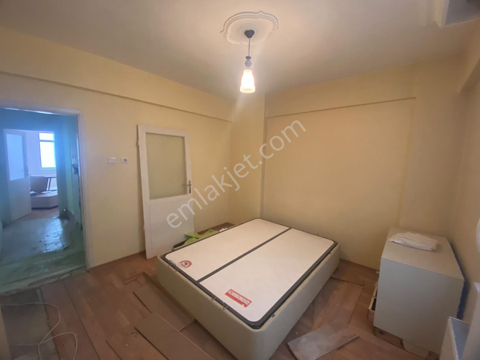 Hisar'dan Merkezi Konum'da Asansörlü 1.kat 3+1 Masraflı Daire — fotoğraf 11