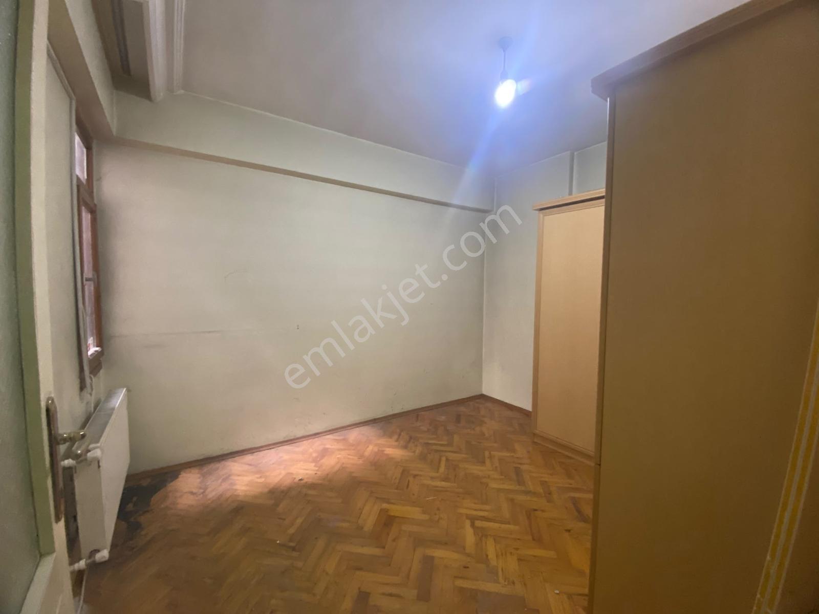 Hisar'dan Merkezi Konum'da Asansörlü 1.kat 3+1 Masraflı Daire — fotoğraf 13