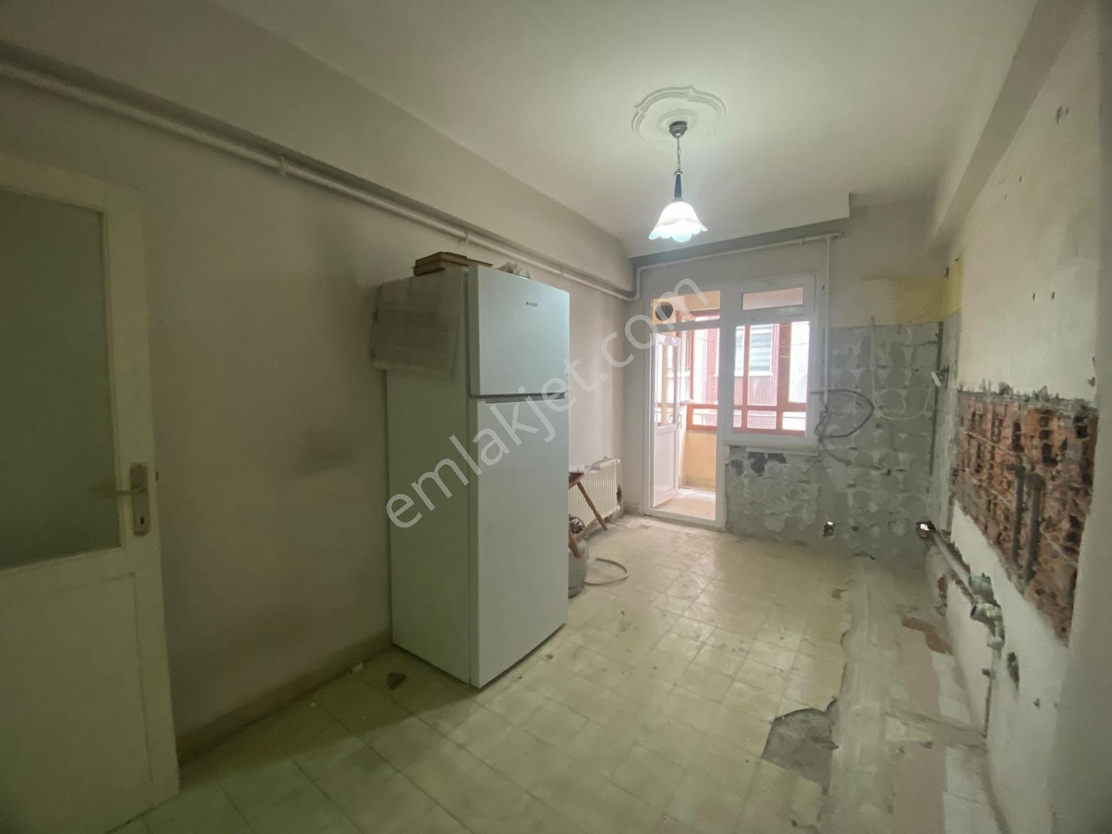Hisar'dan Merkezi Konum'da Asansörlü 1.kat 3+1 Masraflı Daire — fotoğraf 16