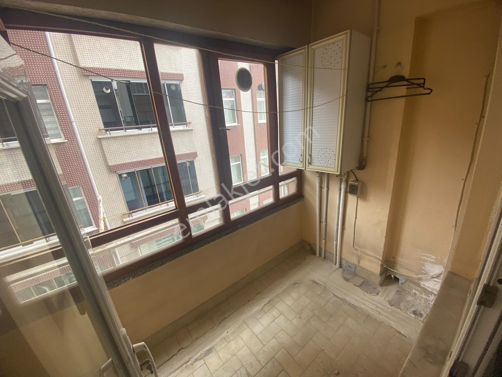 Hisar'dan Merkezi Konum'da Asansörlü 1.kat 3+1 Masraflı Daire — fotoğraf 20