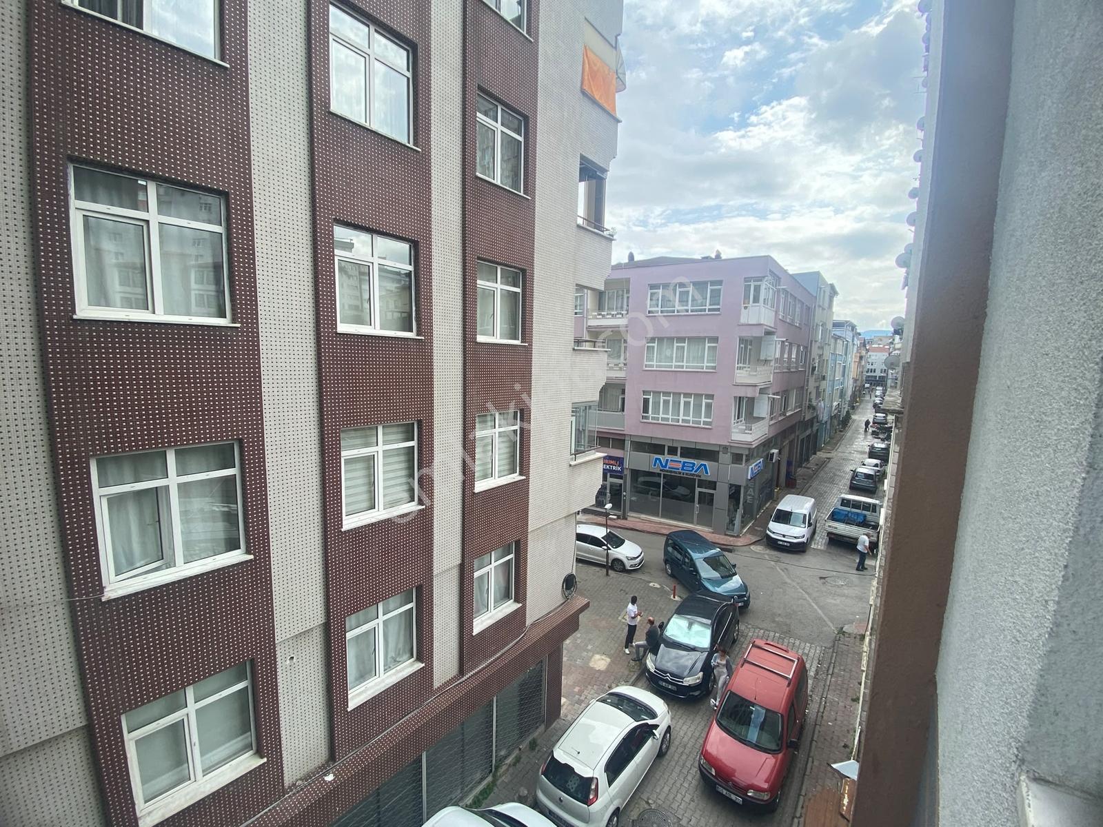 Hisar'dan Merkezi Konum'da Asansörlü 1.kat 3+1 Masraflı Daire — fotoğraf 27