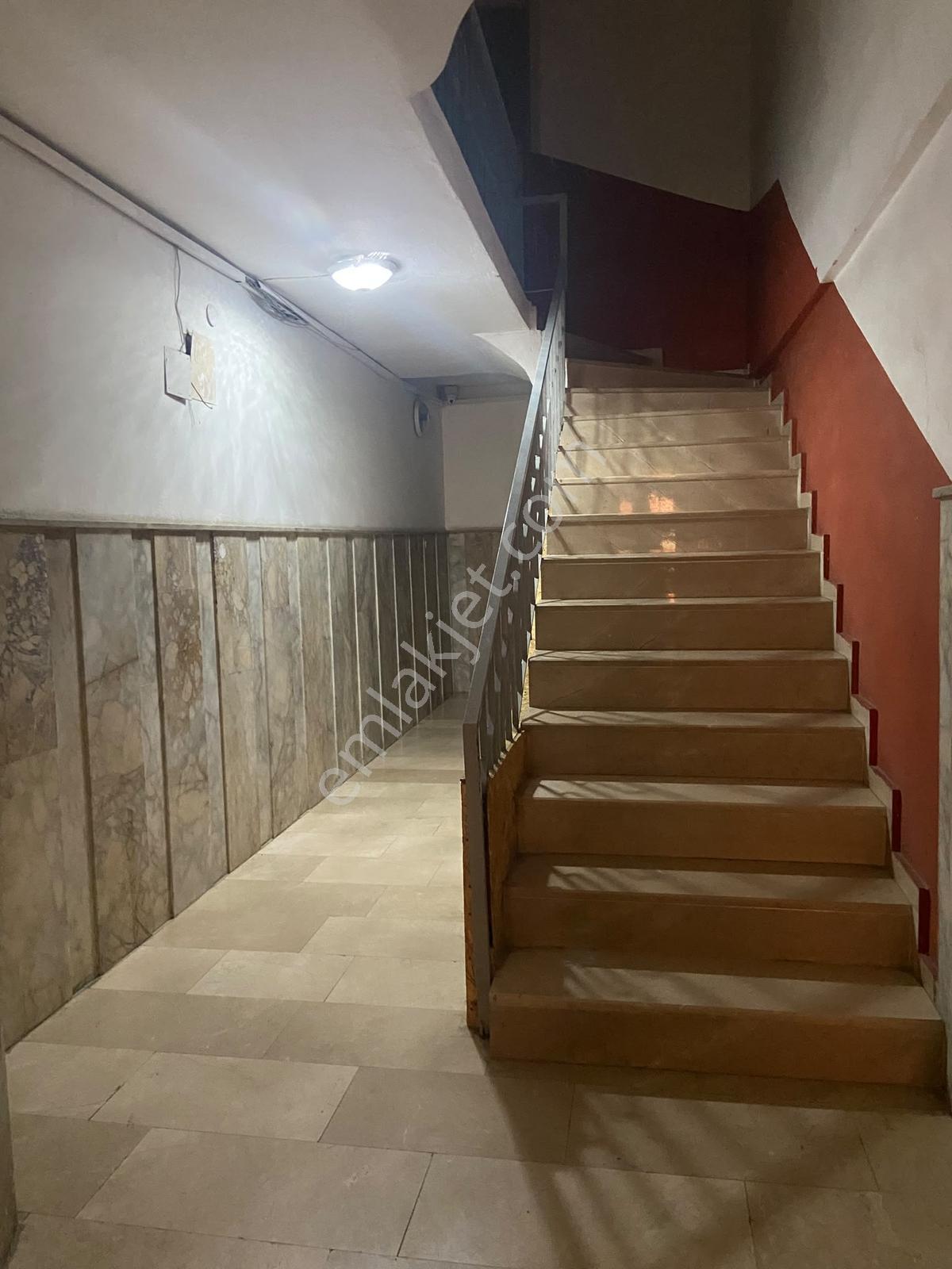 Hisar'dan Merkezi Konum'da Asansörlü 1.kat 3+1 Masraflı Daire — fotoğraf 30