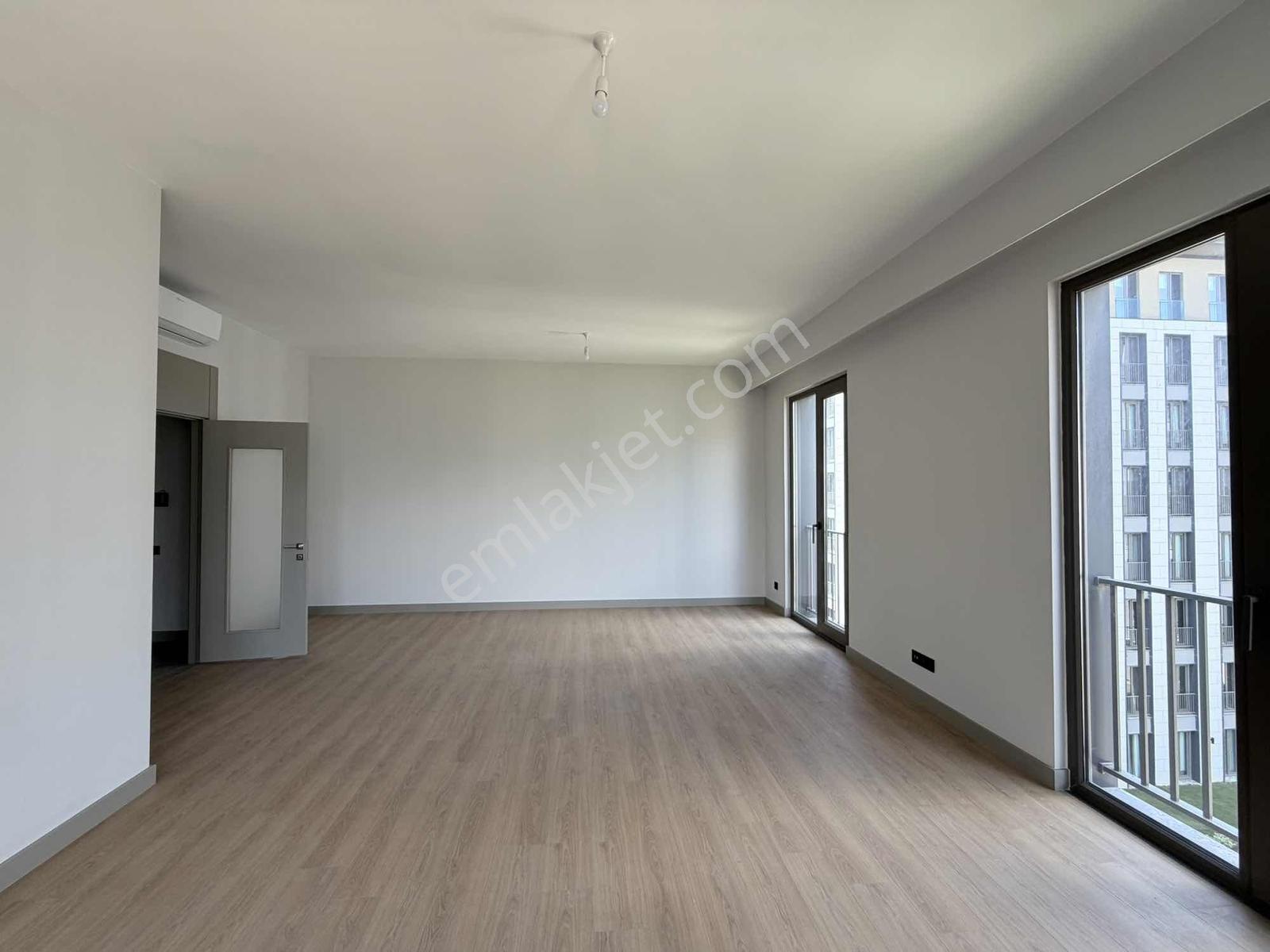 Çekmeköy Çınarköy Evleri'nde 4+1 Peyzaj Manzaralı Satılık Daire — fotoğraf 2