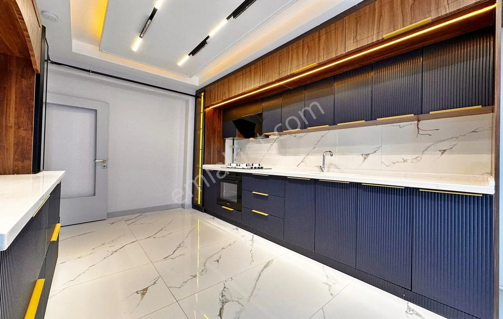Ankara Keçiören Hisar Mah. Cadde Yakını Sıfır Geniş G.odalı 3+1 — fotoğraf 4