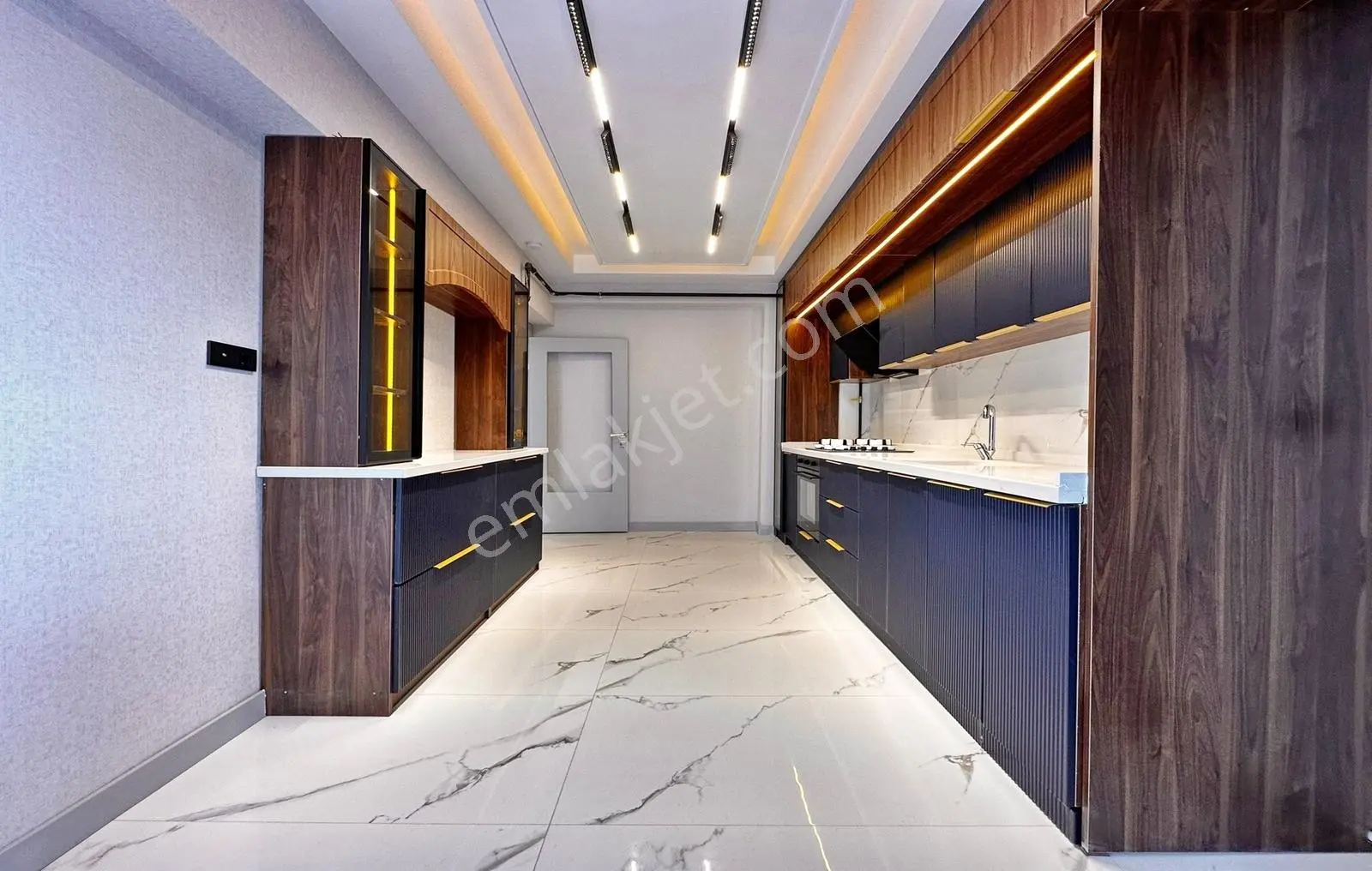 Ankara Keçiören Hisar Mah. Cadde Yakını Sıfır Geniş G.odalı 3+1 — fotoğraf 5