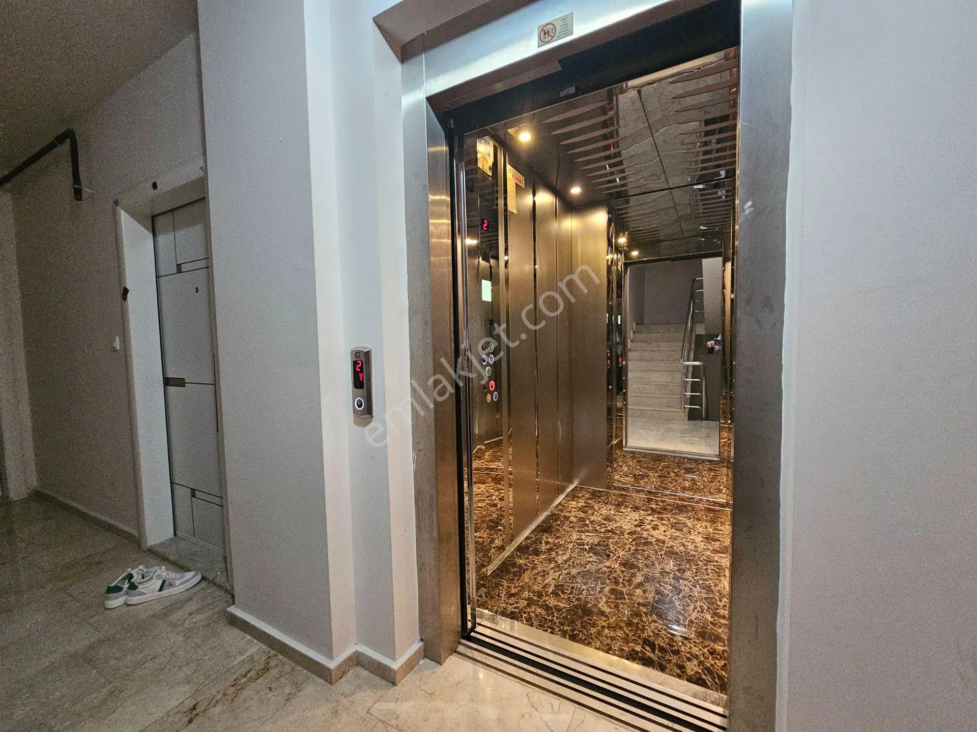 Yenişehir 34.cadde Ve Ünv. Hastanesine Yakın Satılık 1+1 Daire — fotoğraf 4