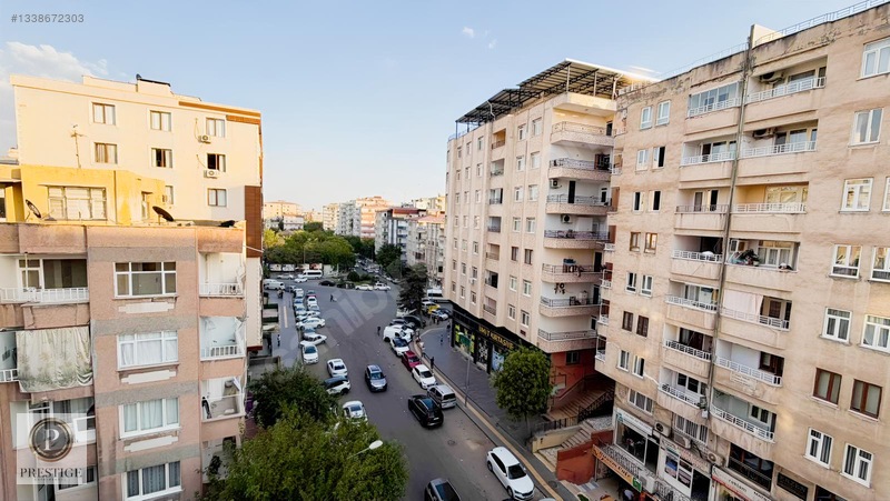 Lıse Caddesı Satılık 2 + 1 Teraslı Son Kat — fotoğraf 2