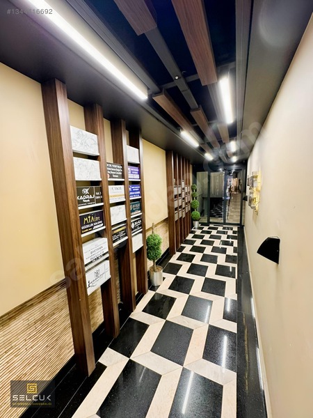 Soma 5 Yol Mevkii Albayrak Plazada Satılık 2+1 Dubleks İşyeri — fotoğraf 2