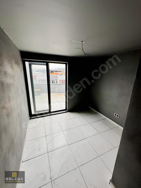 Soma 5 Yol Mevkii Albayrak Plazada Satılık 2+1 Dubleks İşyeri — fotoğraf 21