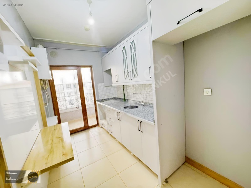 Rota'dan Üçkuyularda 546 Tokilerde Kiralık 2+1 Bakımlı Daire — fotoğraf 3