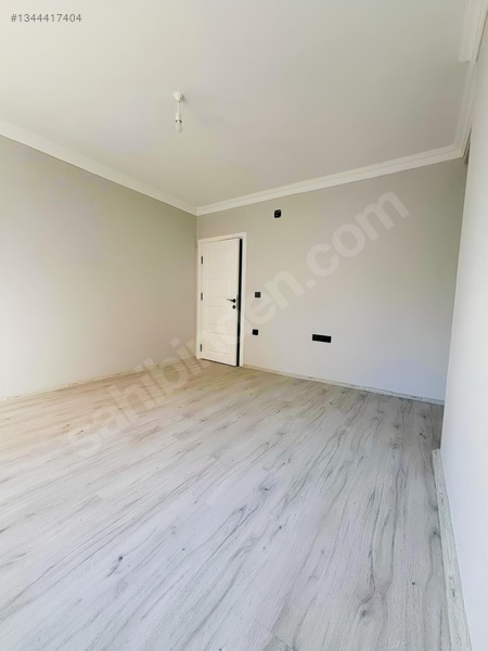 Emre Sağlam'dan Tramvaya Yakın Kiralık 1+1 Daire — fotoğraf 10