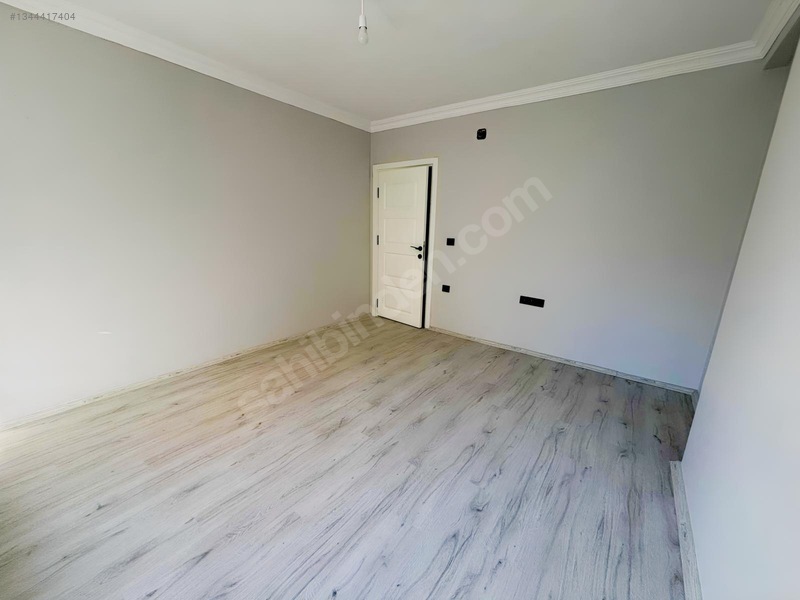 Emre Sağlam'dan Tramvaya Yakın Kiralık 1+1 Daire — fotoğraf 12
