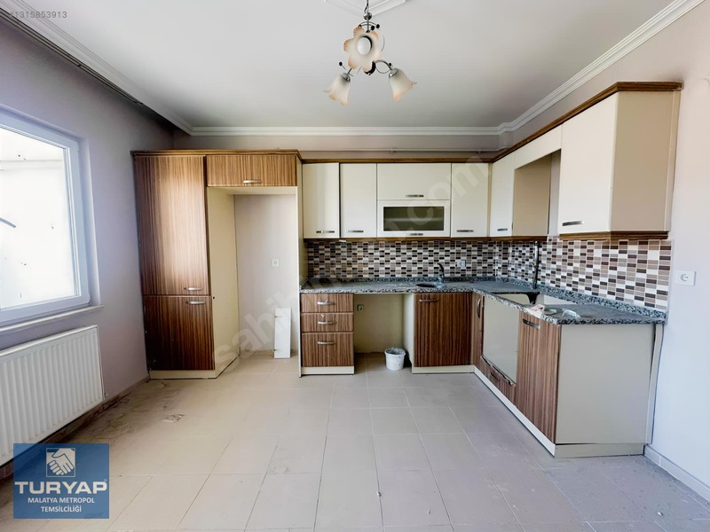 Turyap Metropolden Bostanbaşında 3+1 Satılık Daire — fotoğraf 18