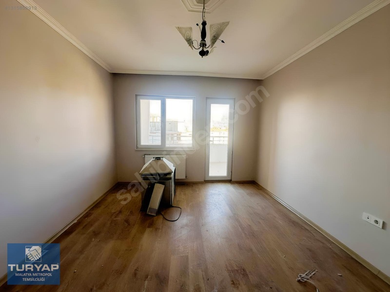 Turyap Metropolden Bostanbaşında 3+1 Satılık Daire — fotoğraf 28