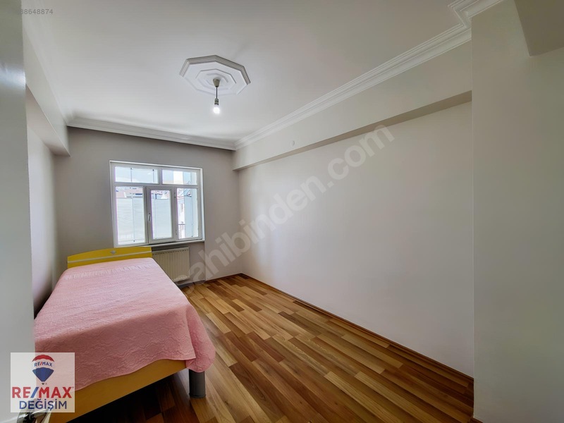 Remax Değişim-cumhuriyet Mah.de Satılık 4+1 Lüx Donanımlı Daire — fotoğraf 25