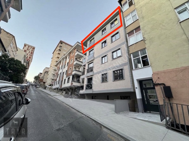 Ümraniye Çakmak Mh. Satılık 4+1 Çatı Dubleks Daire — fotoğraf 2