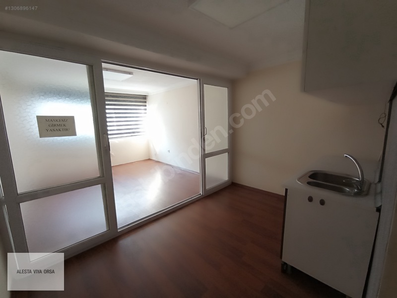 Karşıyaka Çarşı Eshot Sk. Karaoğlan İş Merkezinde Kiralık Ofis — fotoğraf 3