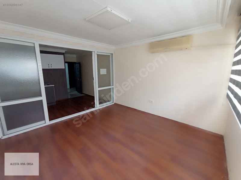 Karşıyaka Çarşı Eshot Sk. Karaoğlan İş Merkezinde Kiralık Ofis — fotoğraf 6