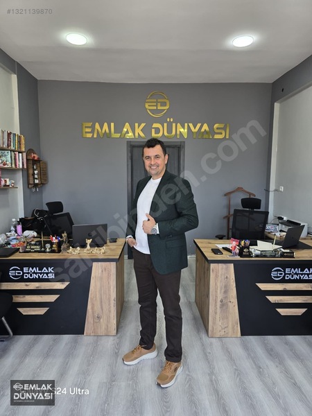 Emlak Dünyası Merkezi Konumda 1+1 — fotoğraf 15