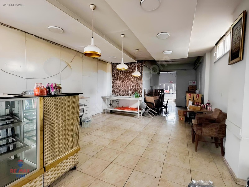 Remax Yeni Gayrimenkul´den Ana Cadde Üzerinde Kiralık Dükkan — fotoğraf 7