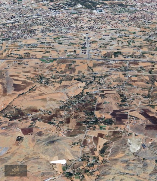 Emlakcı Yusuf Dan Elazığ Yemişlik'te 7998m² Satılık Tarla — fotoğraf 3