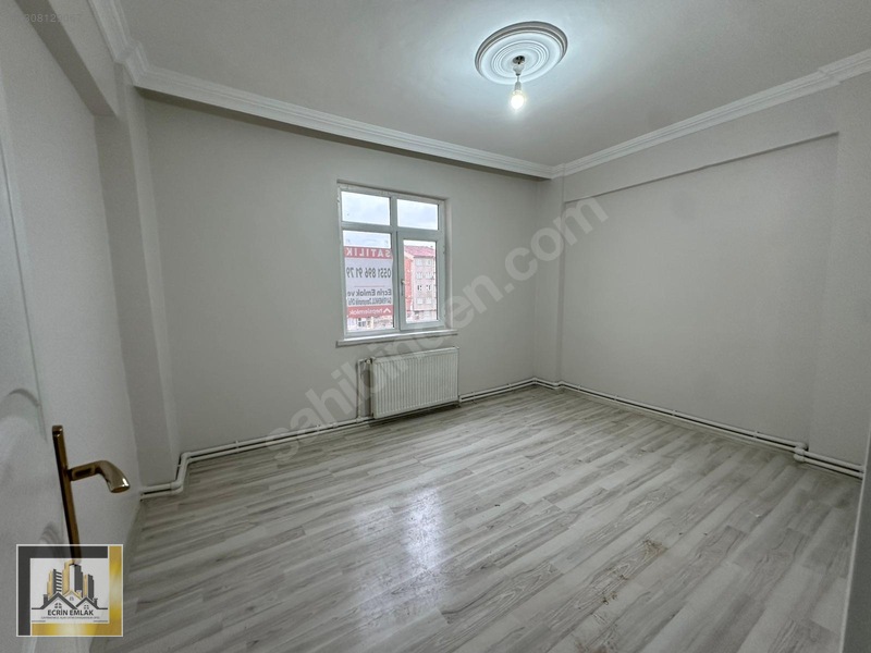 Ecrin Emlak'tan Nailbeyde Fırsat 3+1 Ara Kat Daire — fotoğraf 5