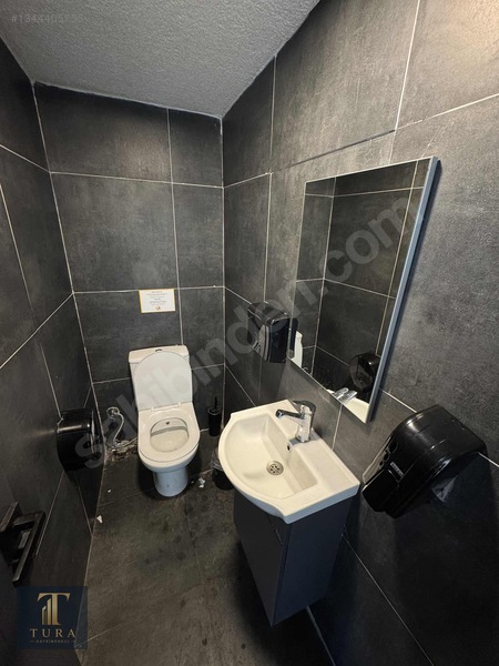 İstinye Ana Cadde Üzeri | 250 M2 Kiralık İş Yeri — fotoğraf 17