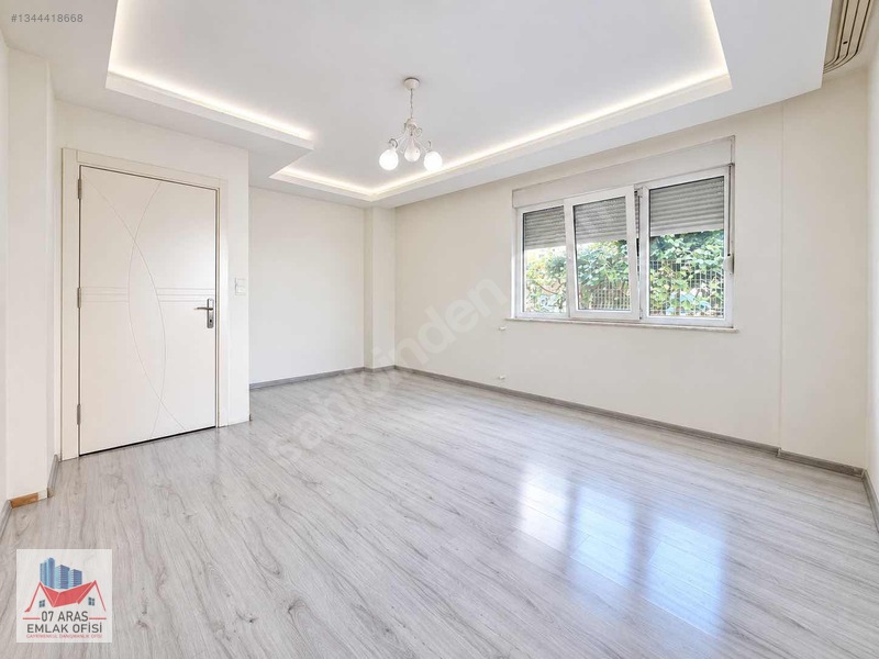 07 Aras Emlak 3+1 135m2 Ayrı Mutfak Cadde Yakını Süper Konum! — fotoğraf 2