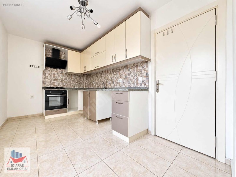 07 Aras Emlak 3+1 135m2 Ayrı Mutfak Cadde Yakını Süper Konum! — fotoğraf 4