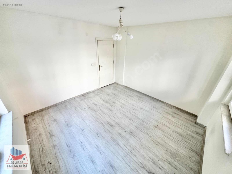 07 Aras Emlak 3+1 135m2 Ayrı Mutfak Cadde Yakını Süper Konum! — fotoğraf 11