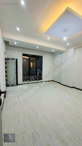 Tatvan Sahilde Mah, Satılık Uygun Fiyatlı 3+1 Ultra Lüx Daire — fotoğraf 3