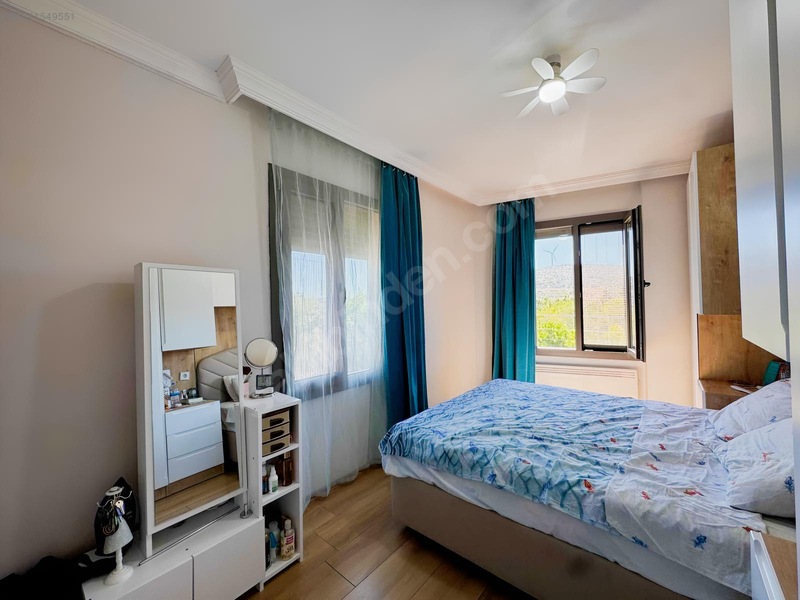 Yiğit Gayrimenkulden Çeşme Merkezde Full Eşyalı Kiralık Daire — fotoğraf 5