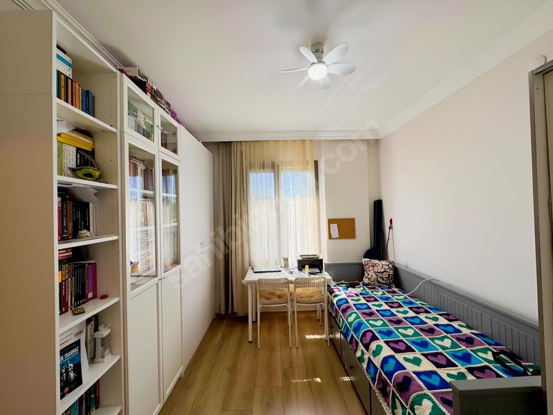 Yiğit Gayrimenkulden Çeşme Merkezde Full Eşyalı Kiralık Daire — fotoğraf 13