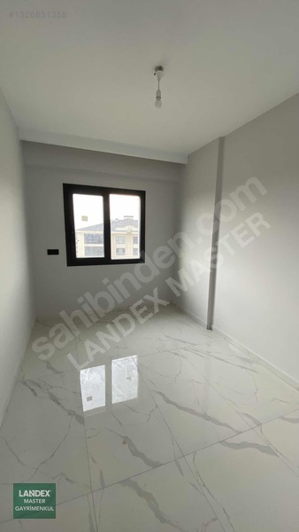 Yenişafakta Ferhatlar Kolejine Yakın Sıfır 3+1 Daire — fotoğraf 14