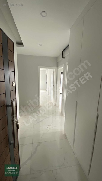 Yenişafakta Ferhatlar Kolejine Yakın Sıfır 3+1 Daire — fotoğraf 17