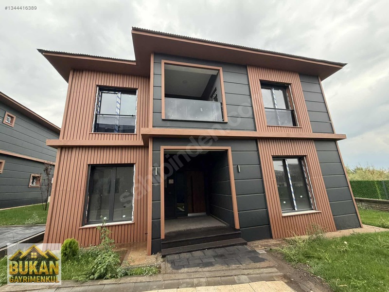 Bukan Yeşilyurt'Da 5+1 Lüx 280M2 (460M2 Arsalı) Müstakil Villa