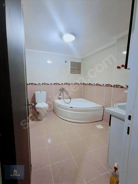 Karşıyaka Satılık Geniş Ferah Bodrum Katı Daire — fotoğraf 13