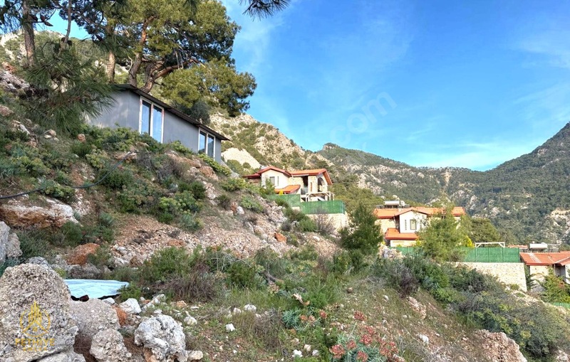Fethiye Karaağaç Kirme'de Satılık 679m2 İçinde Evi Olan Arsa — fotoğraf 2