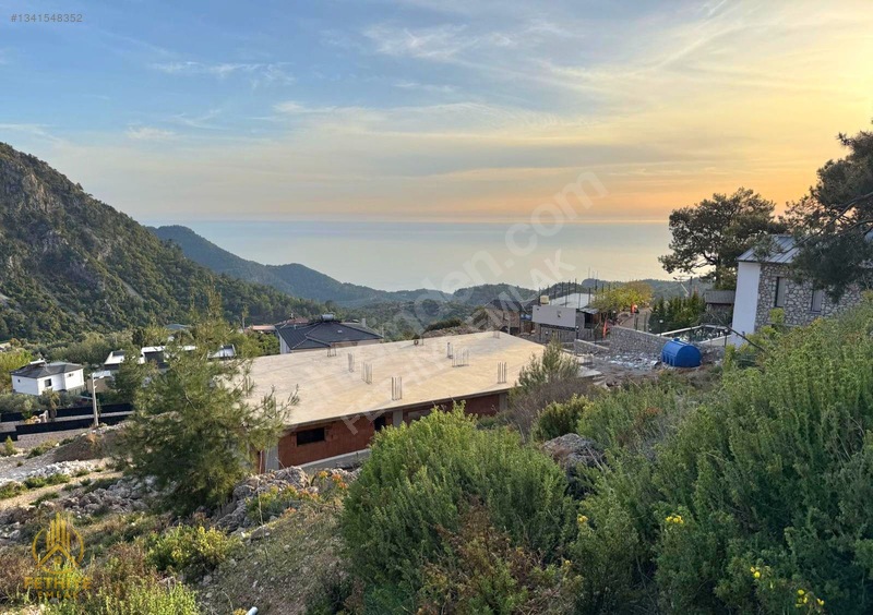 Fethiye Karaağaç Kirme'de Satılık 679m2 İçinde Evi Olan Arsa — fotoğraf 4