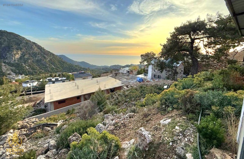 Fethiye Karaağaç Kirme'de Satılık 679m2 İçinde Evi Olan Arsa — fotoğraf 8