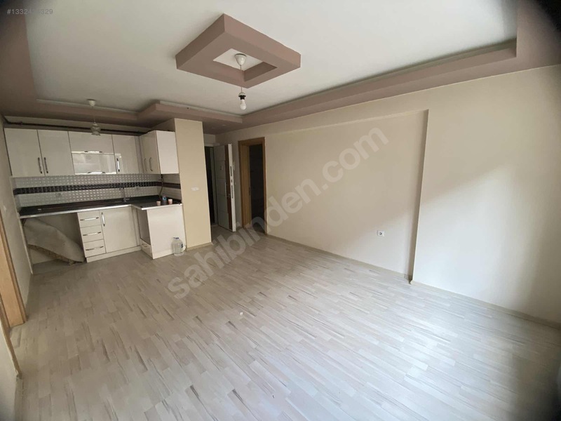 Yeni Çağ Emlaktan Eşyasız Kiralık 1+1 Daire — fotoğraf 2