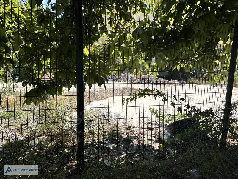 Ataşehir Ferhatpaşada Ana Yola Cepheli 315 M² Kiralık Tic.arsa — fotoğraf 6