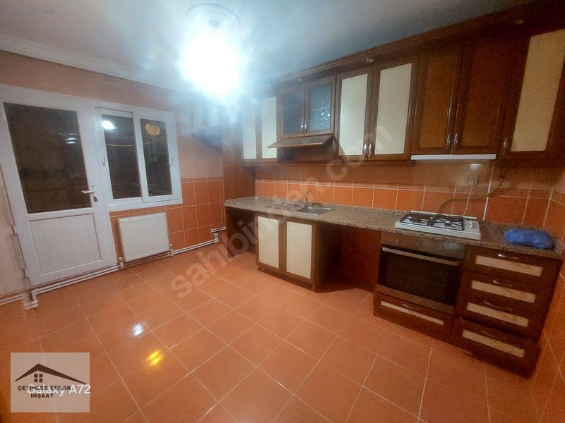 Has Çetinlerden Buca M Kemalde Kiralık 3+1daire — fotoğraf 6