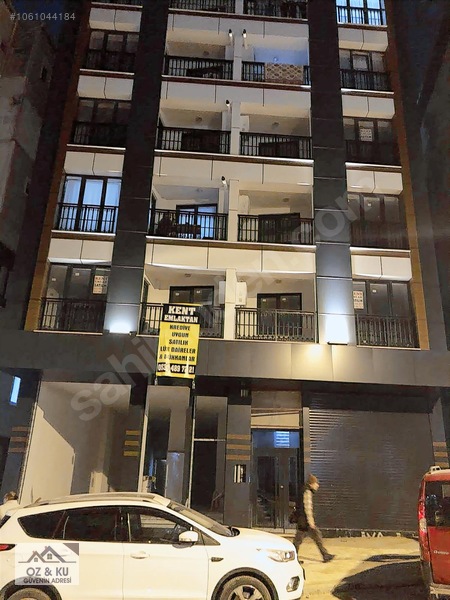 Güngören Real Mertere Çok Yakın Konumda 2+1 Satılık Daire — fotoğraf 2