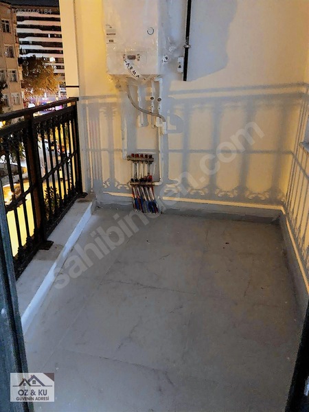 Güngören Real Mertere Çok Yakın Konumda 2+1 Satılık Daire — fotoğraf 5