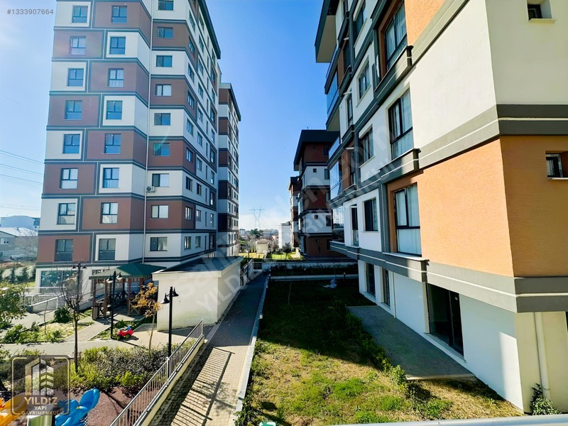 Sultanbeyli Site İçi 2+1 Arakat Güvenlikli Havuzlu 5850.000 — fotoğraf 2