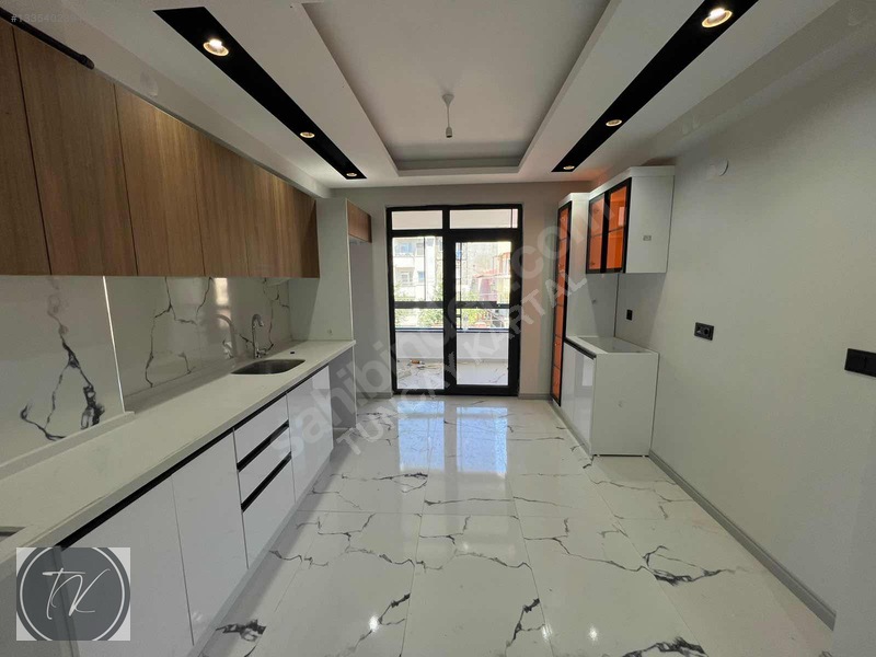 Kapalı Pazar Yakını Satılık 112M2 2+1 Daire