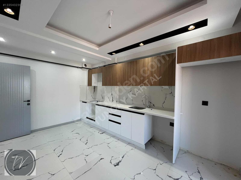 Kapalı Pazar Yakını Satılık 112m2 2+1 Daire — fotoğraf 2