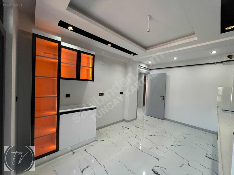Kapalı Pazar Yakını Satılık 112m2 2+1 Daire — fotoğraf 3